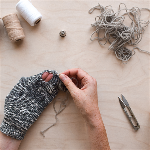 Repair Cafe - sewing.png