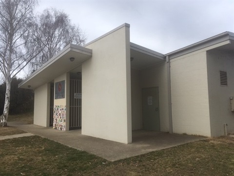 Banjo Paterson toilets.jpg